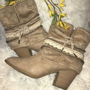 Dress Boots Stacked Heel Zip